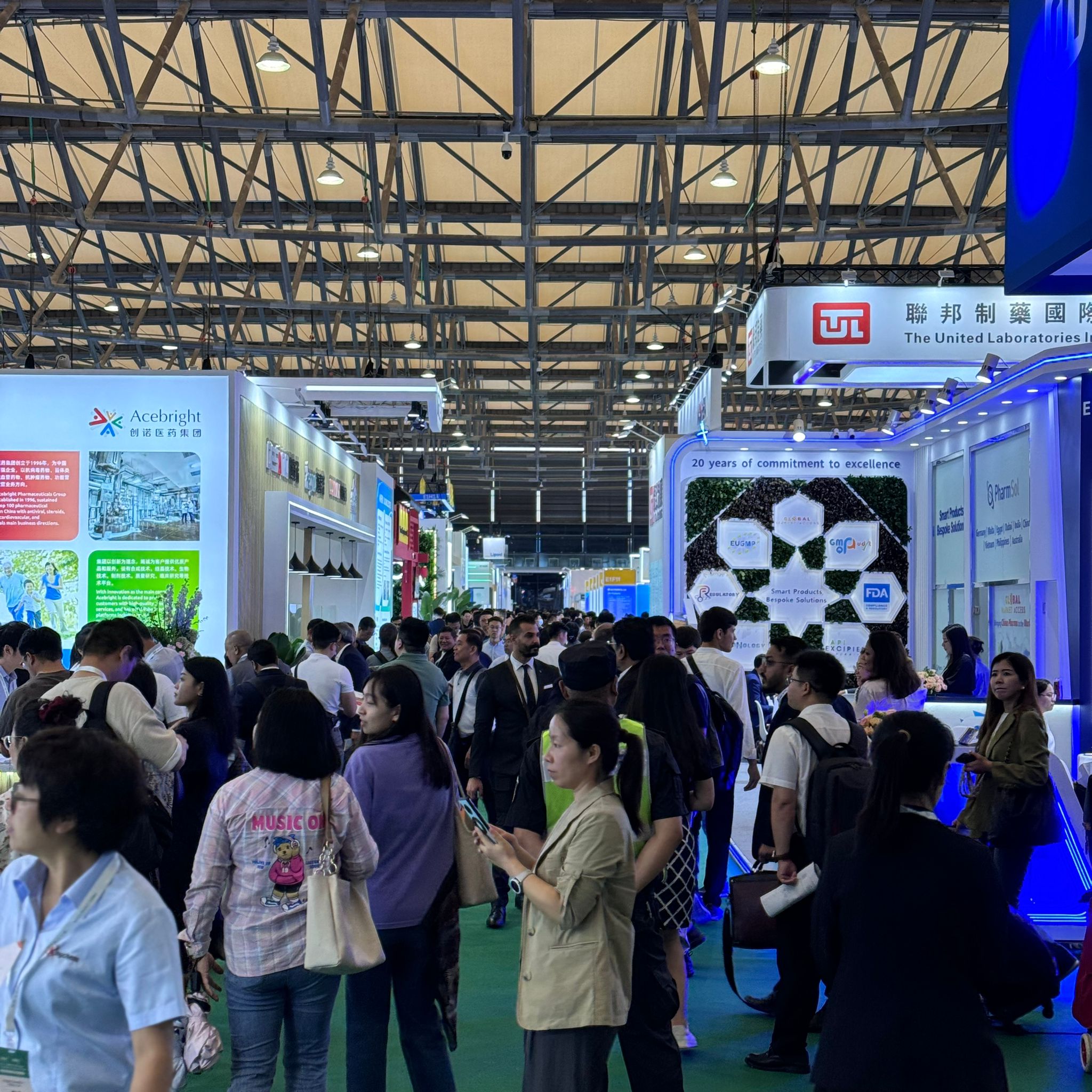 モーダルウィンドウで表示します。